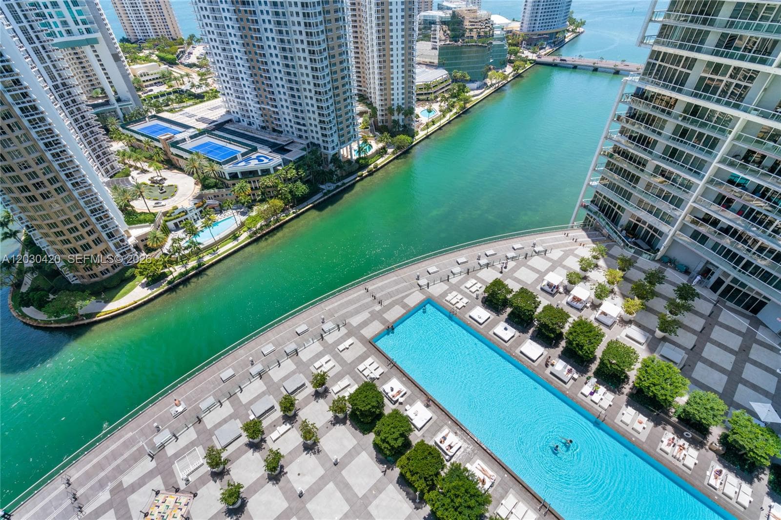 475 Brickell Ave 2607 photo 3