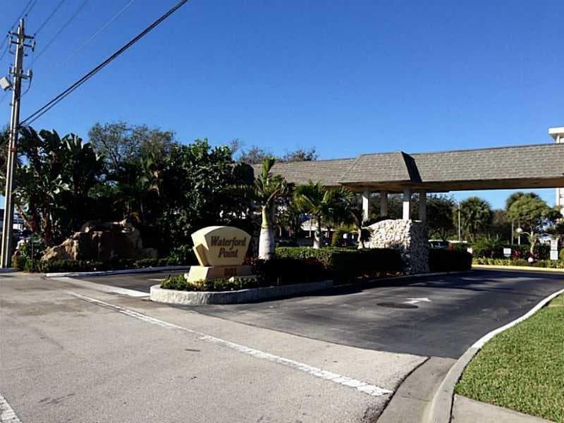 801 S Federal Highway 901 photo 16