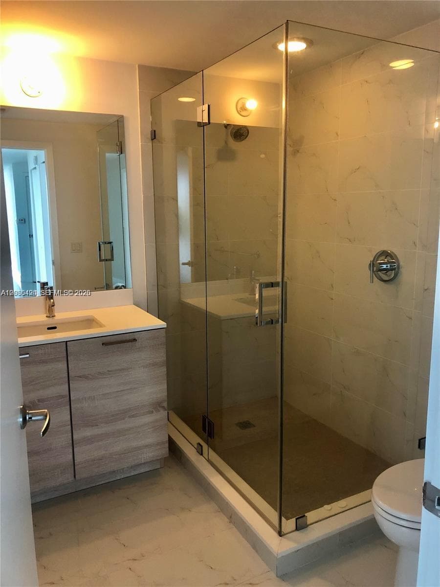 16385 Biscayne Blvd 621 photo 13