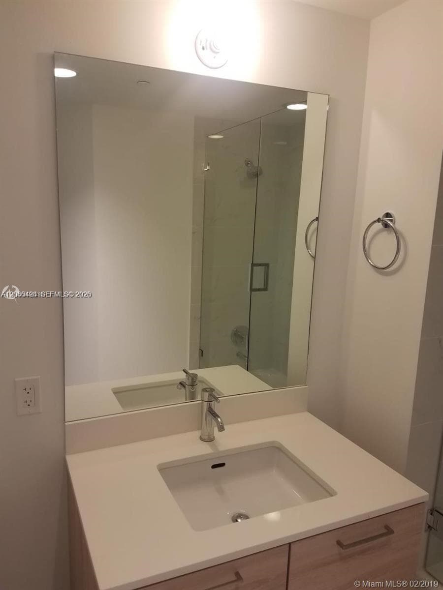 16385 Biscayne Blvd 621 photo 10
