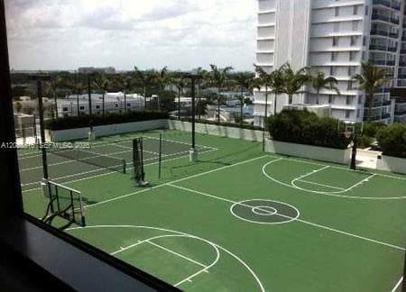 2201 Collins Ave 707 photo 13