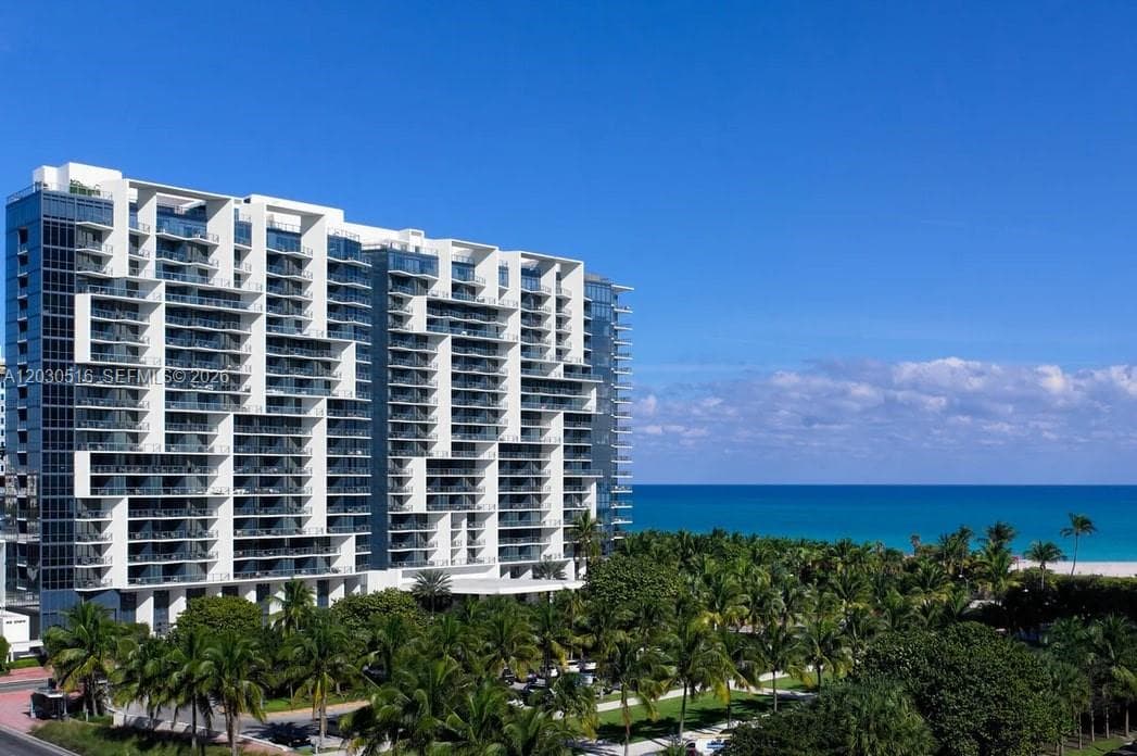 2201 Collins Ave 707 photo 15