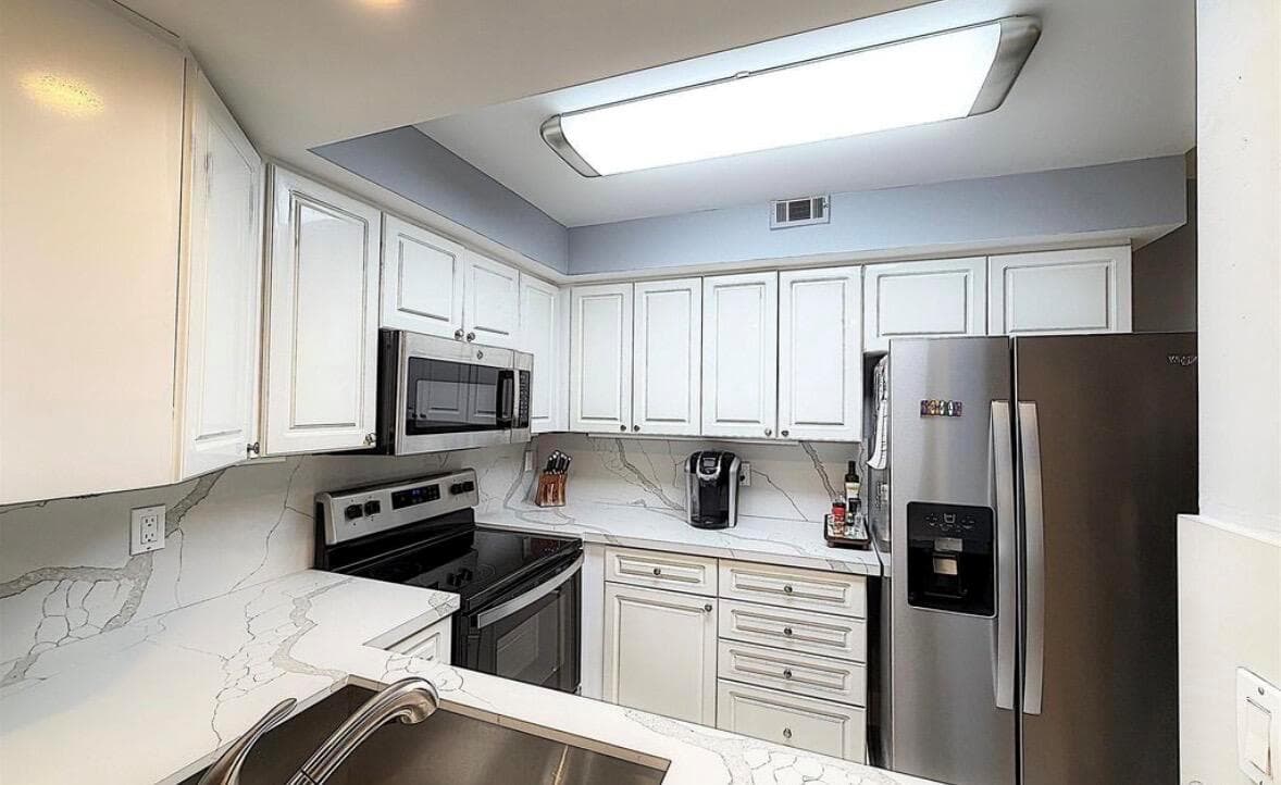 1301 River Reach Drive 111 photo 6