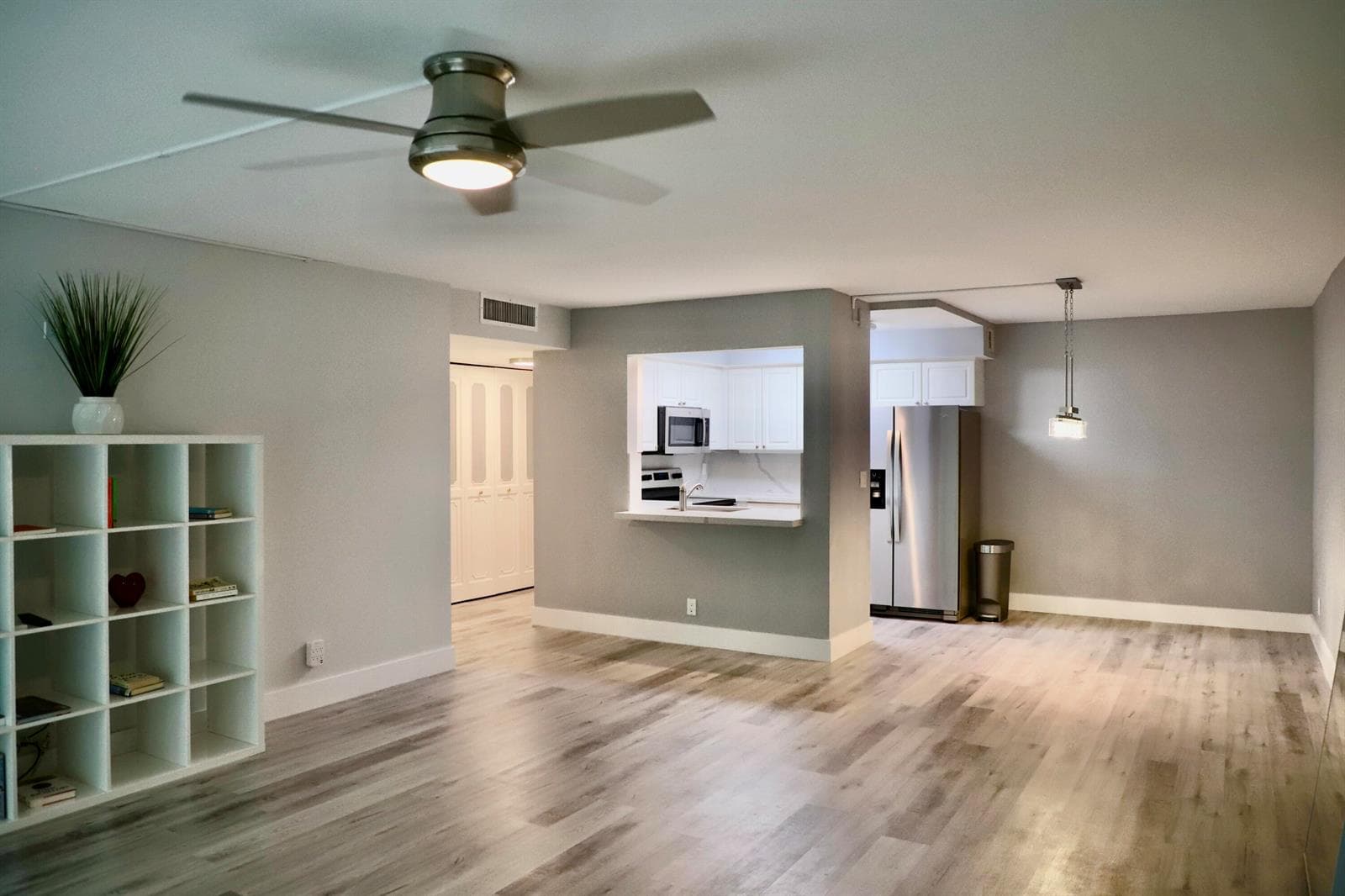 1301 River Reach Drive 111 photo 4