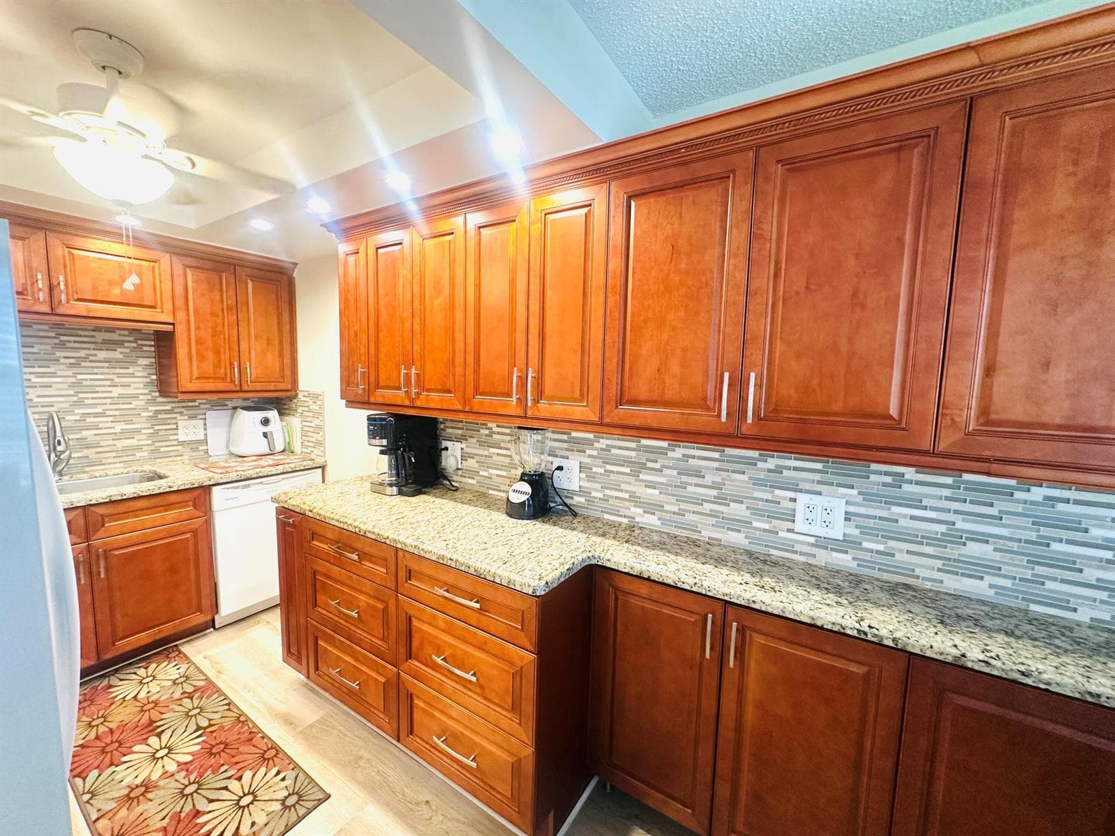 291 Prescott O photo 9