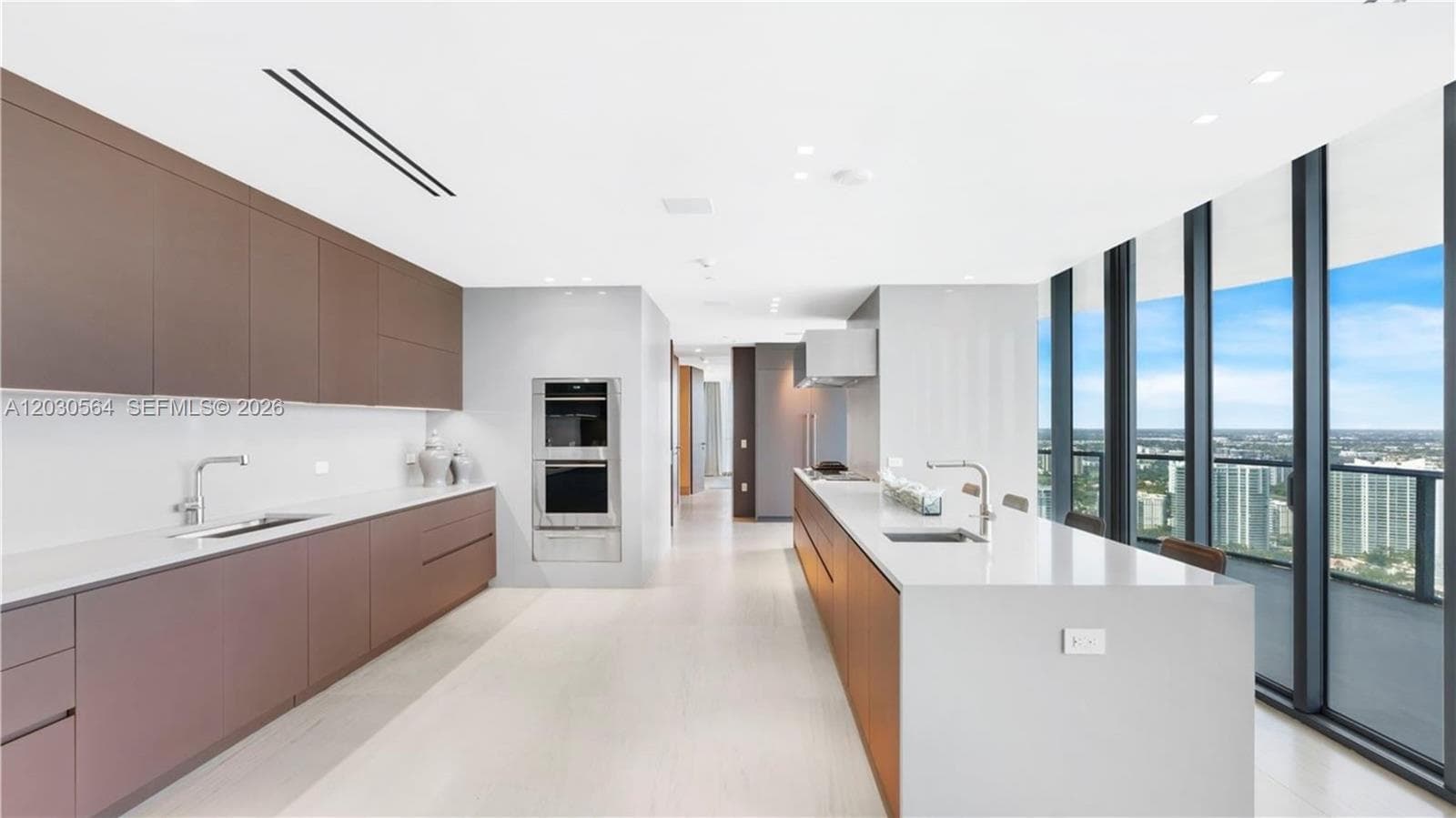 19575 Collins Ave PH-43 photo 9