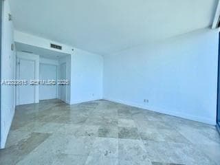 601 NE 36th St 3110 photo 23