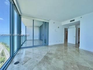 601 NE 36th St 3110 photo 13