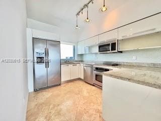 601 NE 36th St 3110 photo 15