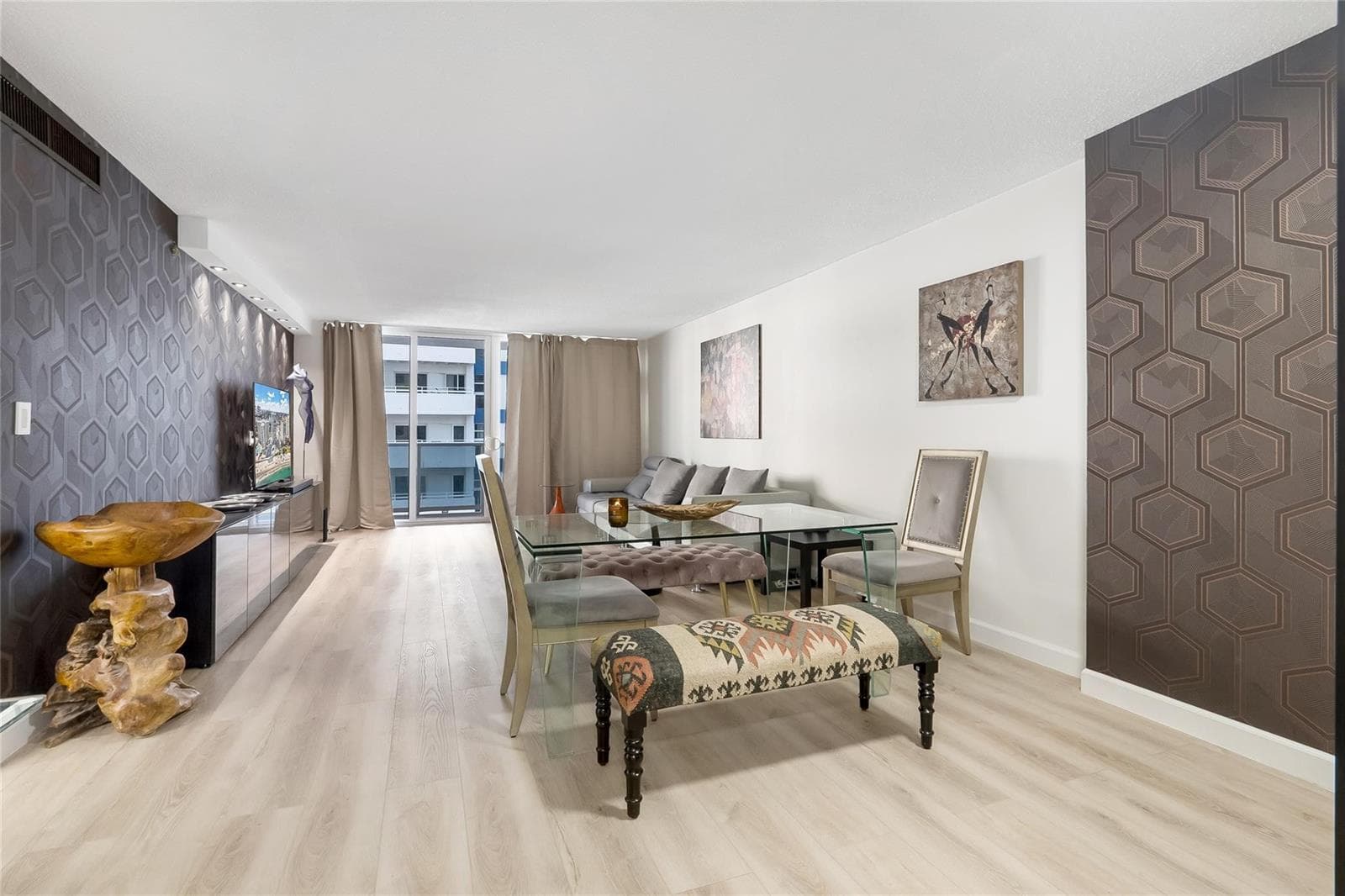 3140 S Ocean Drive 208 photo 2