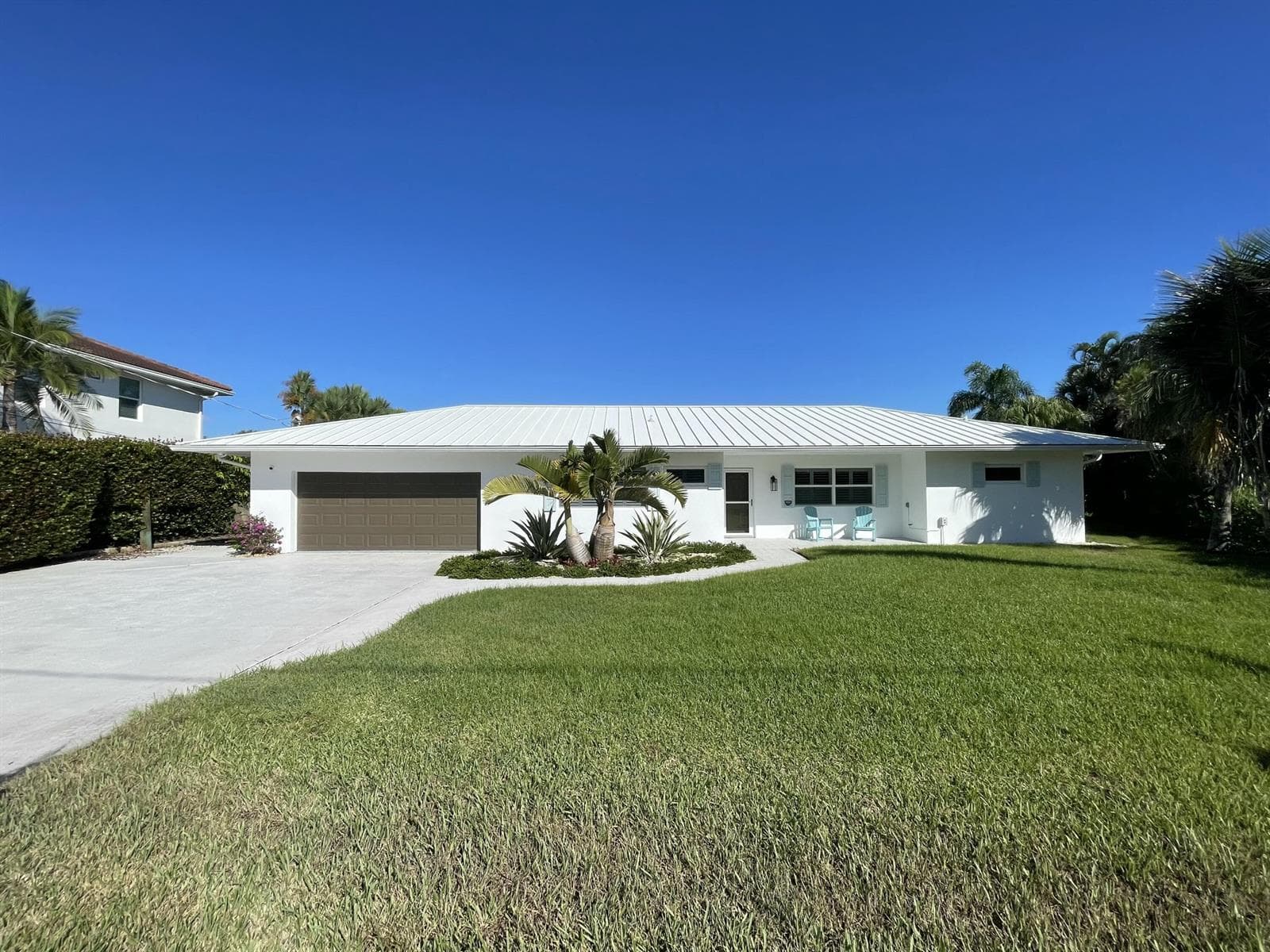 8585 SE Palm Street photo 5