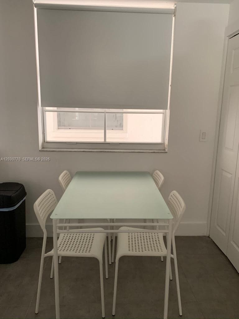3115 NE 184th St 4206 photo 2