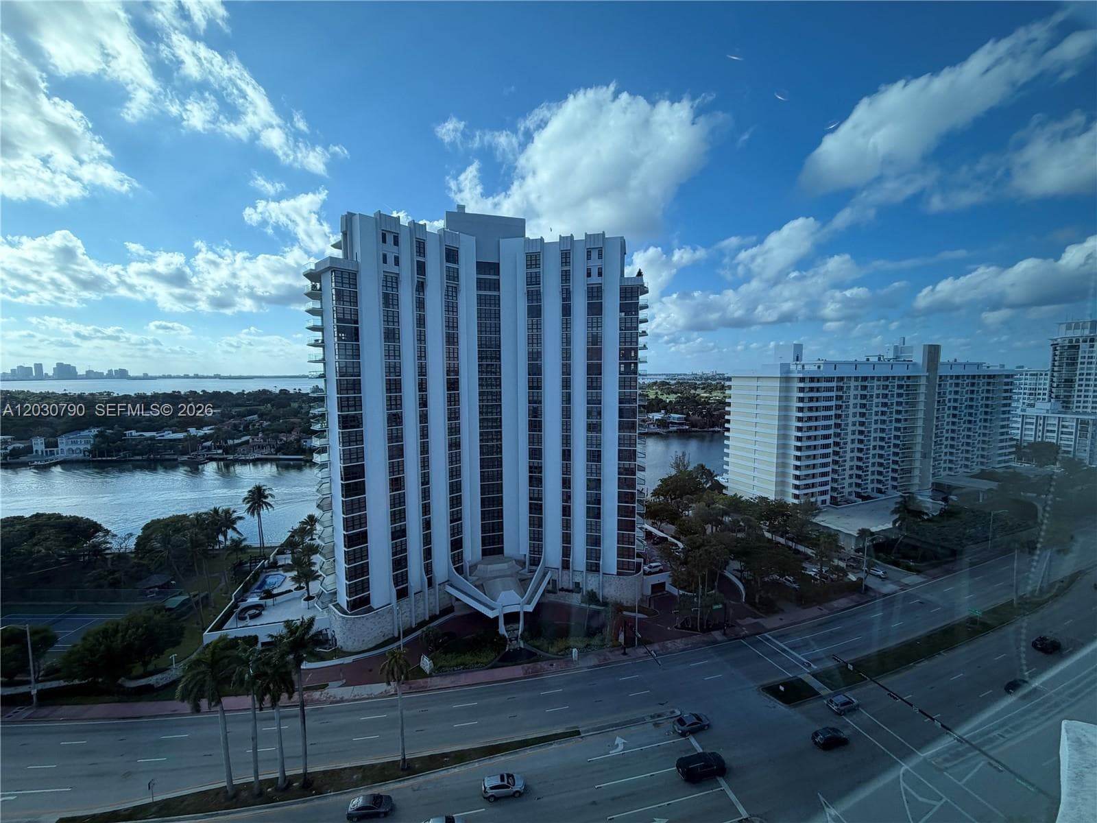 5445 Collins Ave 1506 photo 16