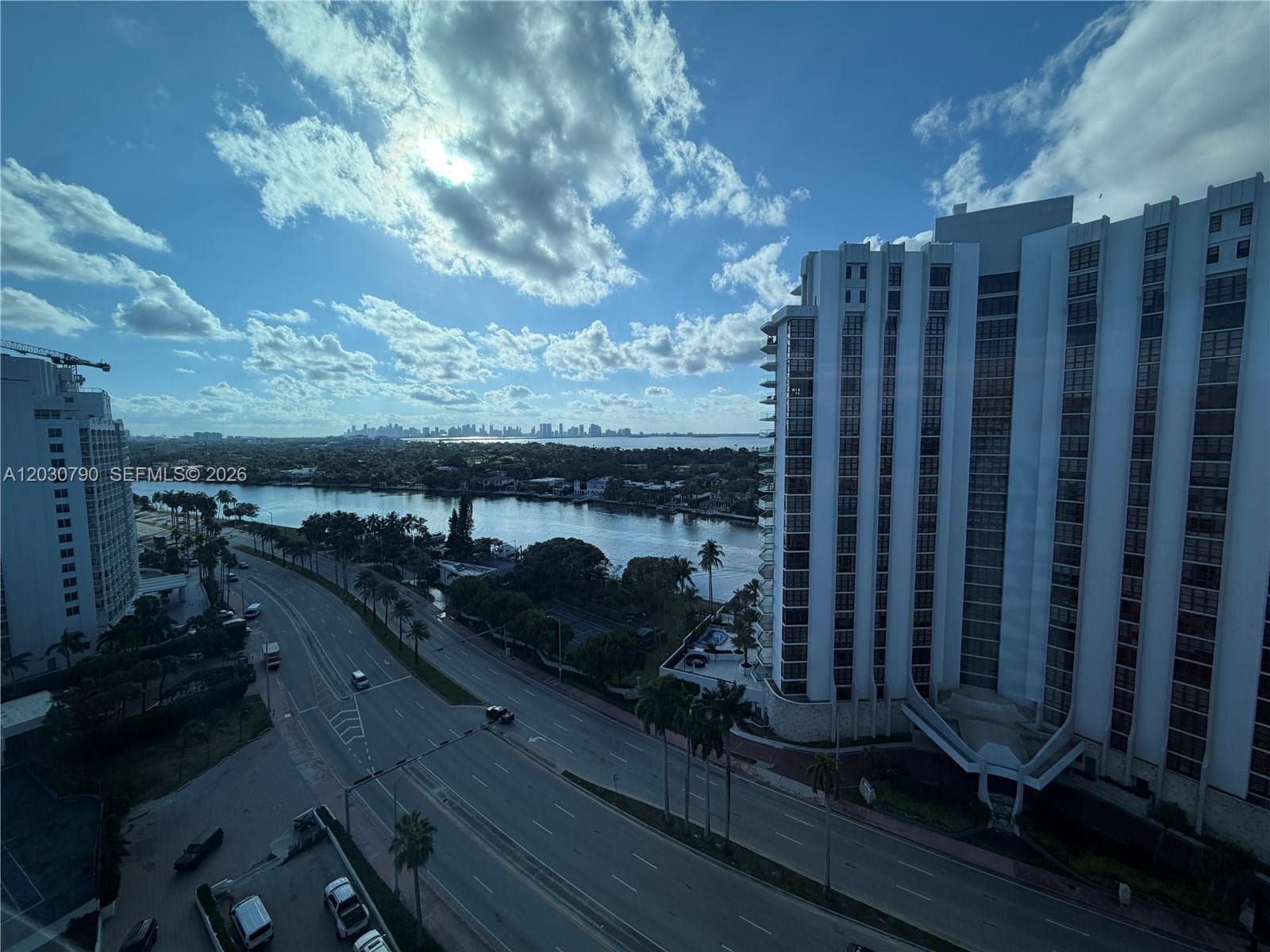 5445 Collins Ave 1506 photo 3
