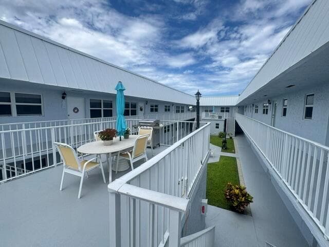 2400 NE 16th Street Unit 205 photo 10