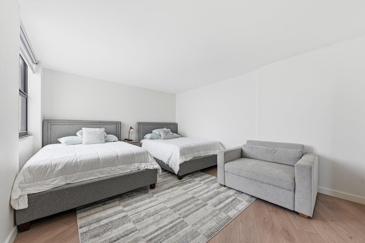 5420 N Ocean Drive 1702 photo 18