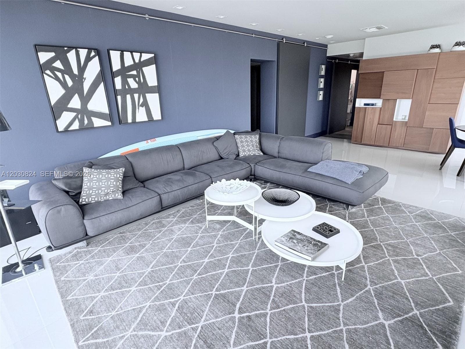 10275 Collins Ave 1522 photo 4