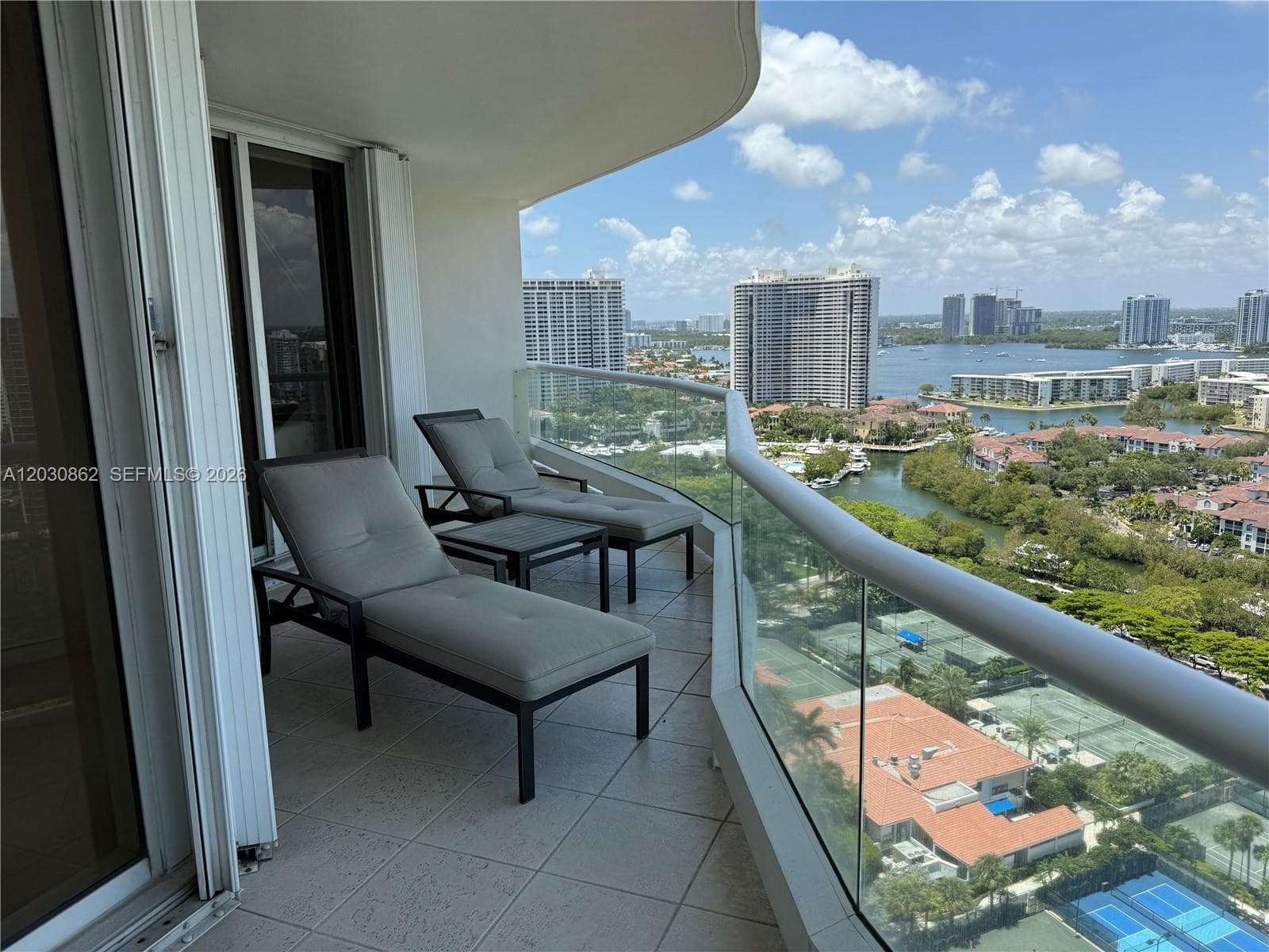 7000 Island Blvd 2403 photo 6