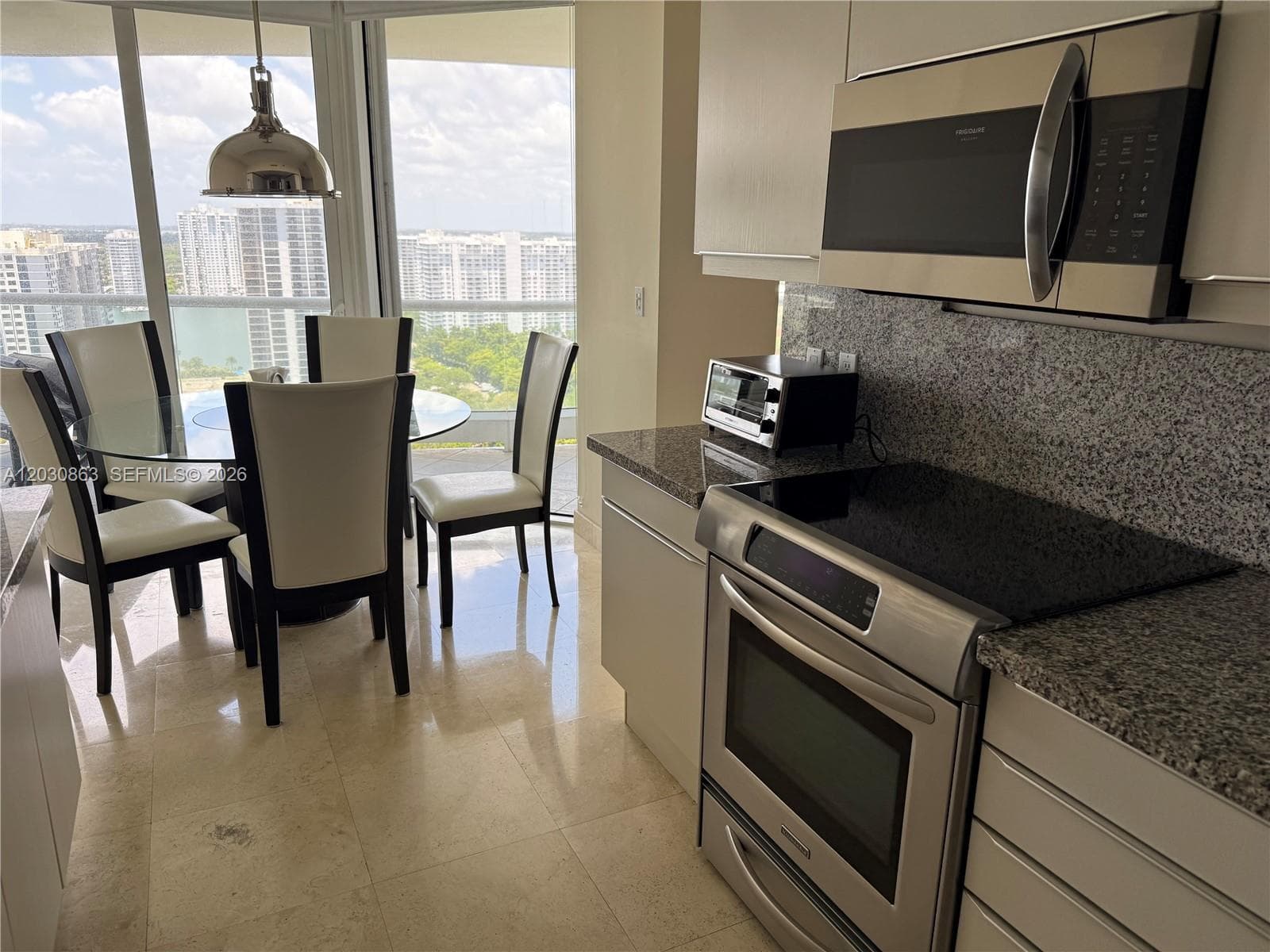 7000 Island Blvd 2403 photo 3