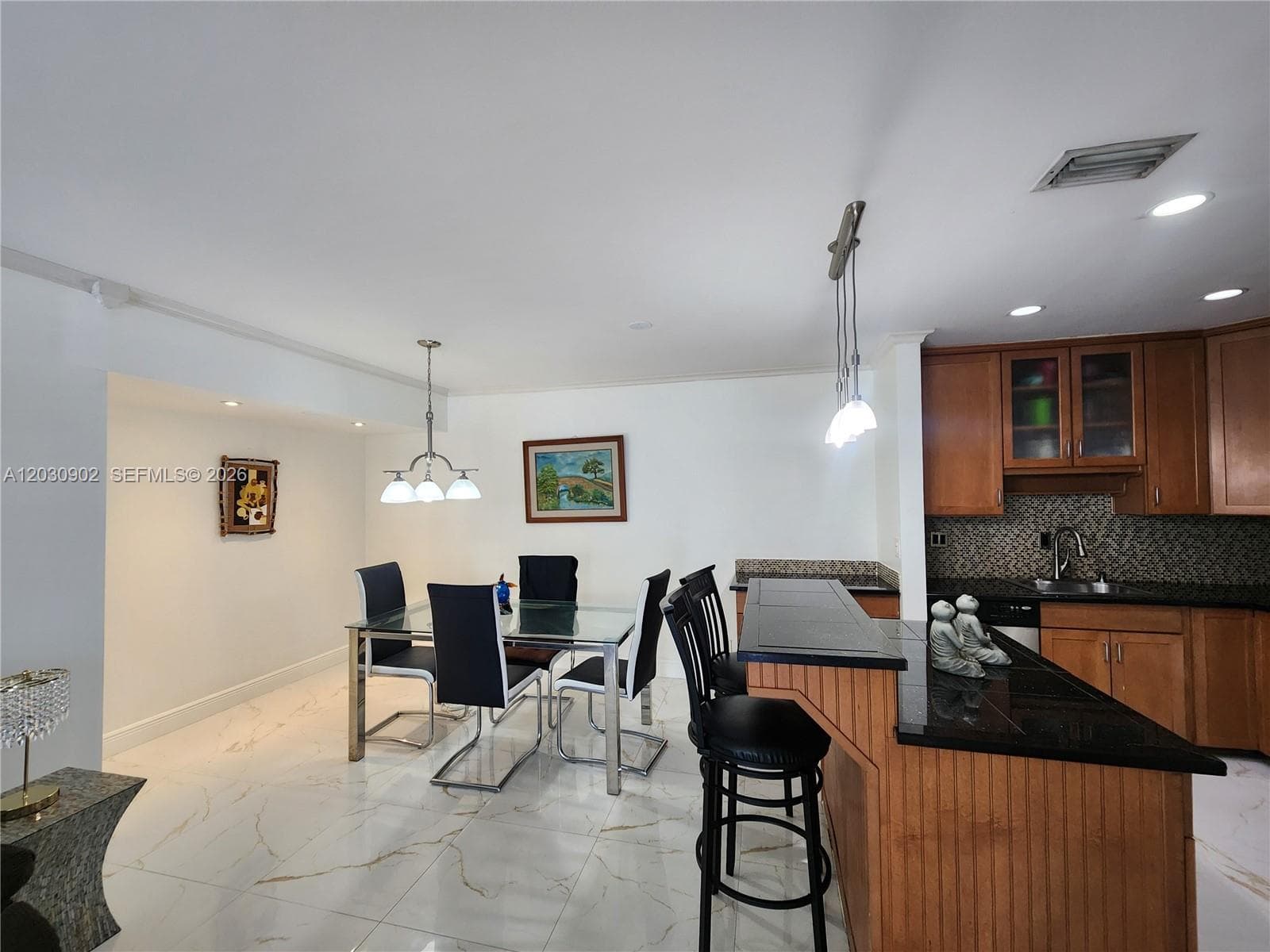160 Cypress Club Dr 608 photo 3