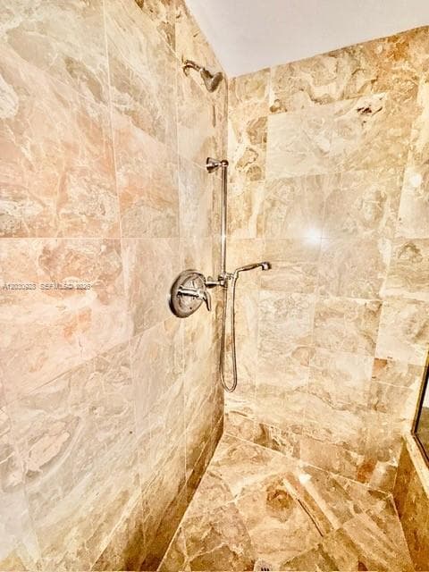 9595 Collins Ave N2-G photo 10