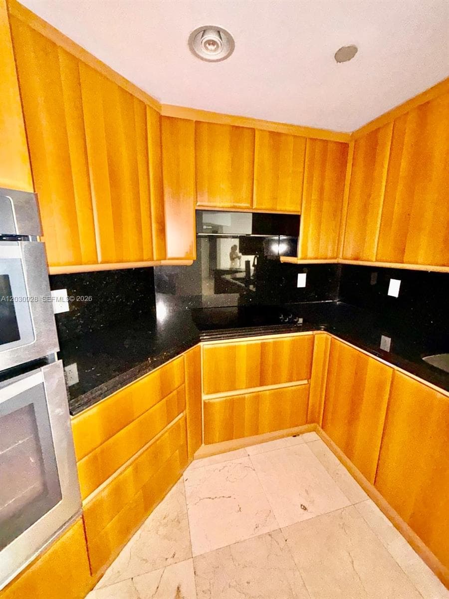 9595 Collins Ave N2-G photo 4