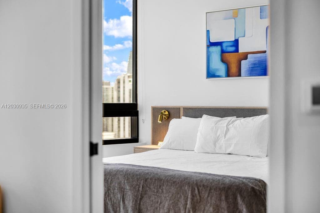 225 N Miami Ave 3507 photo 6