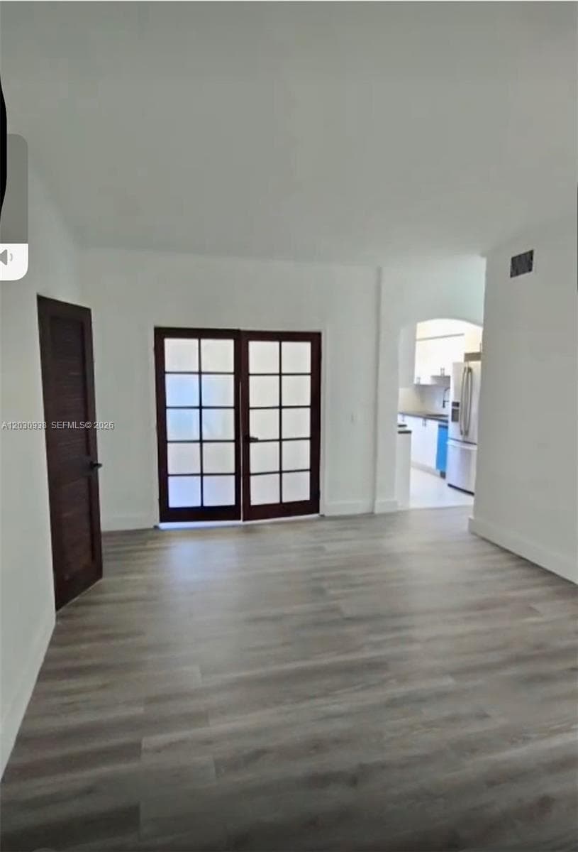 2131 Calais Dr 7 photo 12