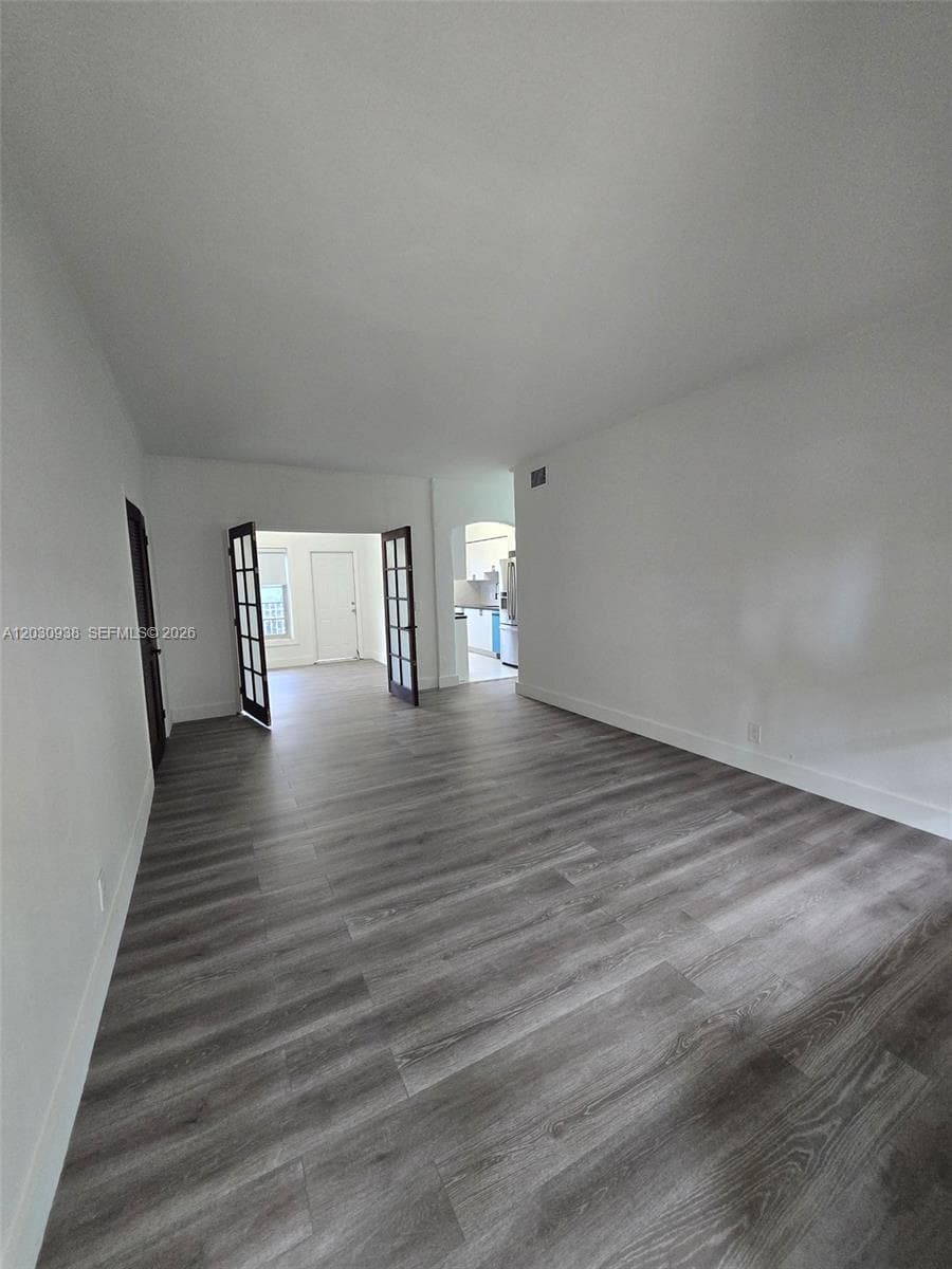 2131 Calais Dr 7 photo 7