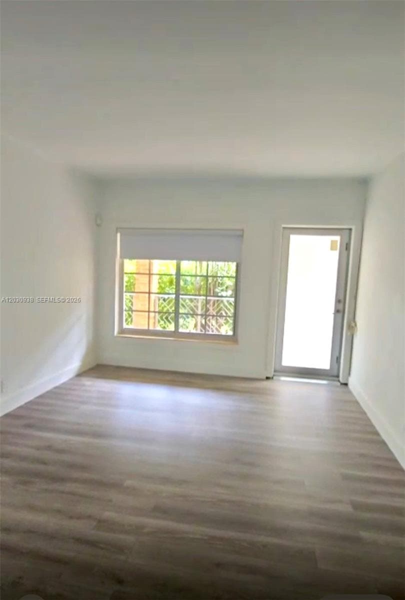 2131 Calais Dr 7 photo 10
