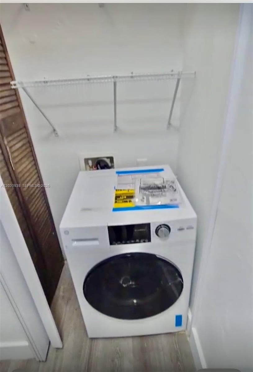 2131 Calais Dr 7 photo 25