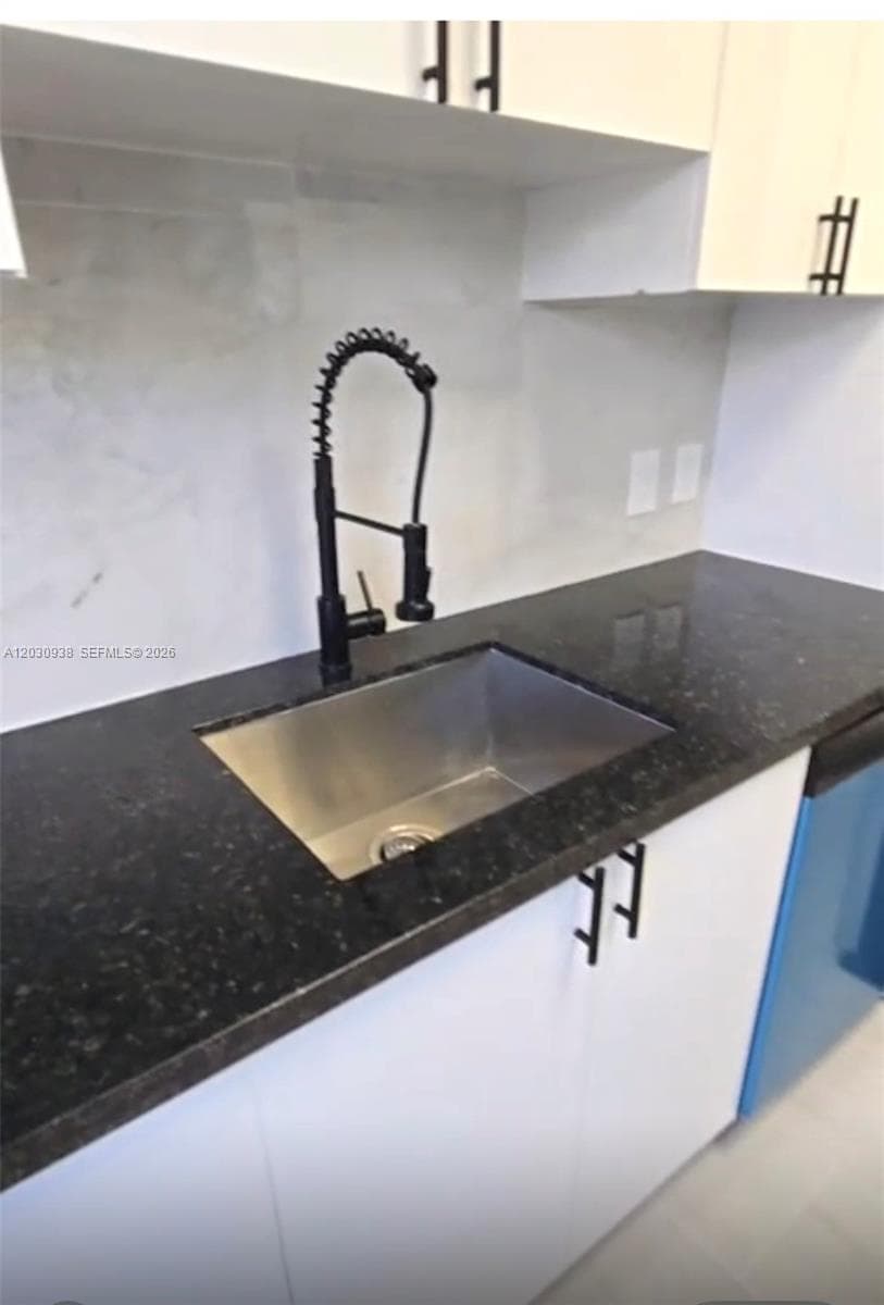 2131 Calais Dr 7 photo 21