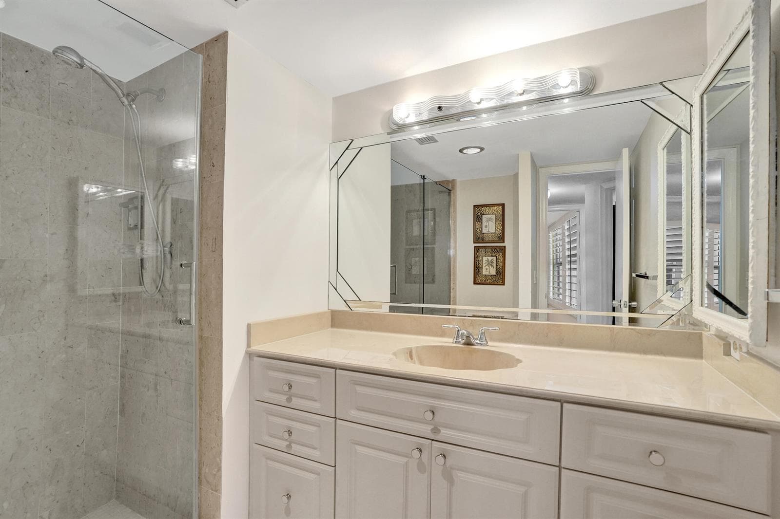 1340 S Ocean Boulevard 303 photo 9