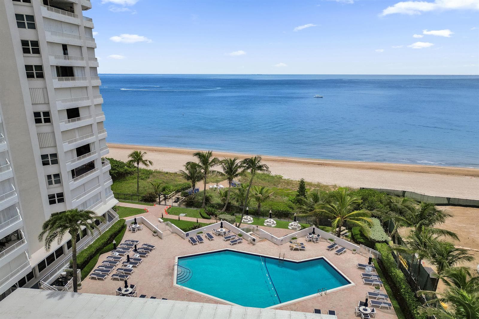 1340 S Ocean Boulevard 303 photo 25