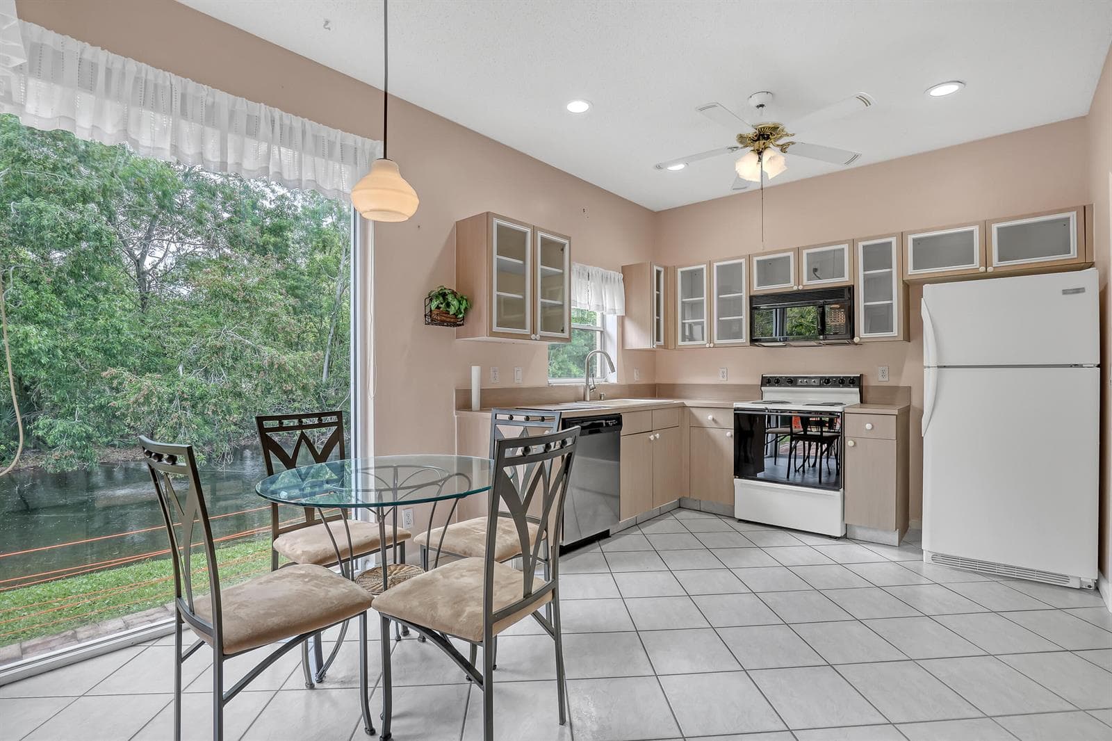 180 Caribe Court photo 7