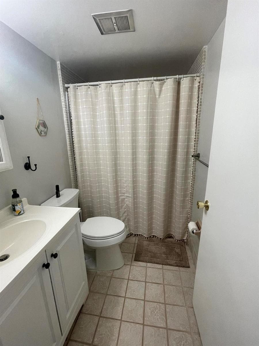 410 Wilma Circle 103 photo 17