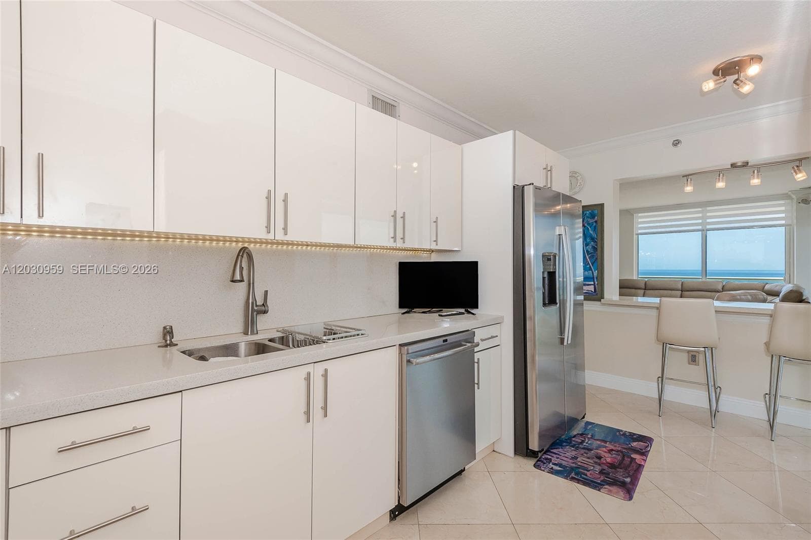 8855 Collins Ave 8J photo 14