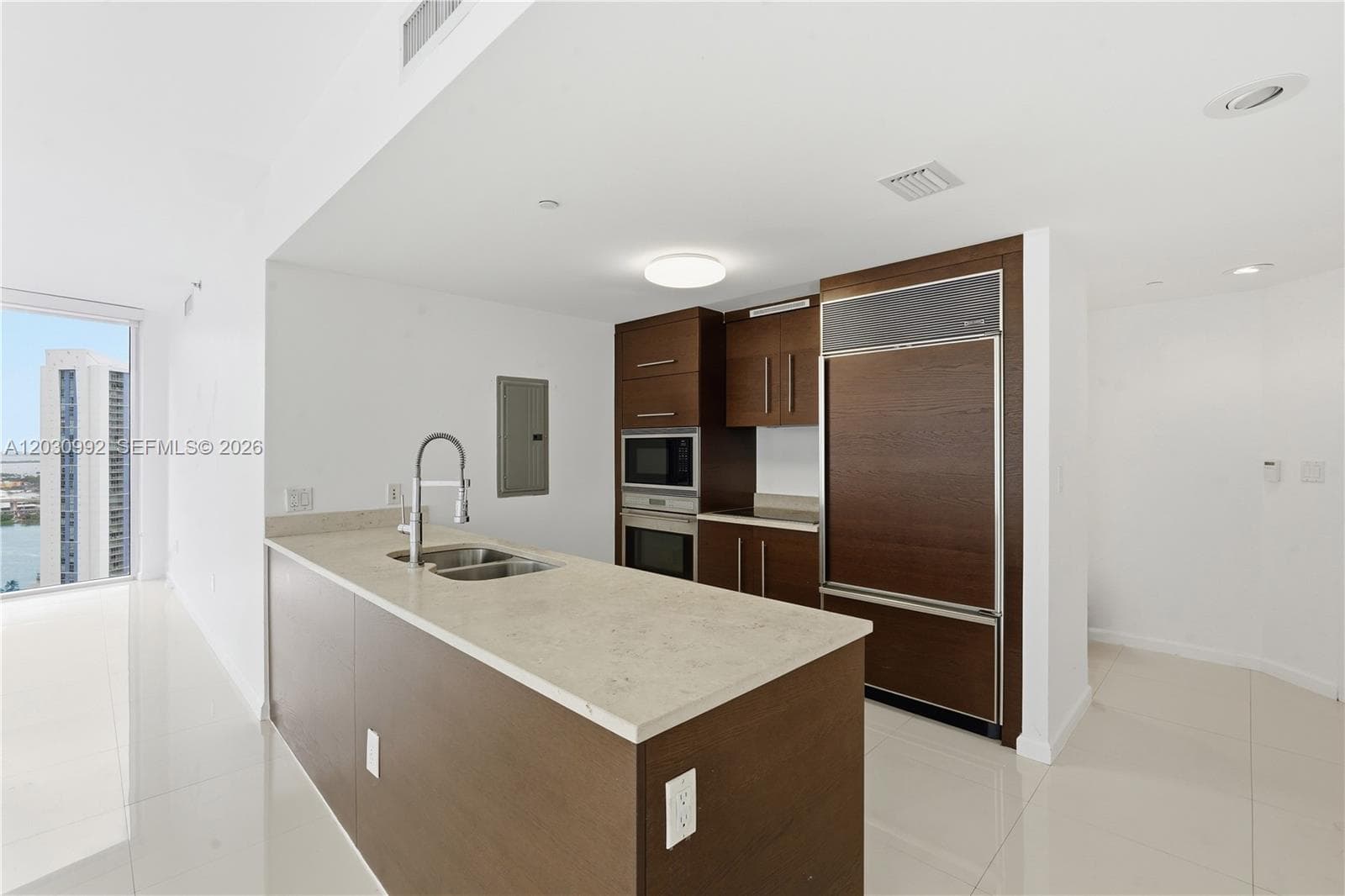 465 Brickell Ave 3202 photo 5