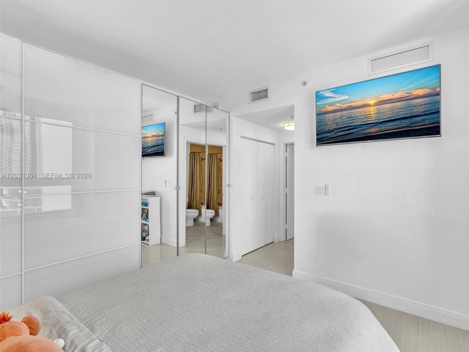 90 SW 3rd St 2013 photo 23
