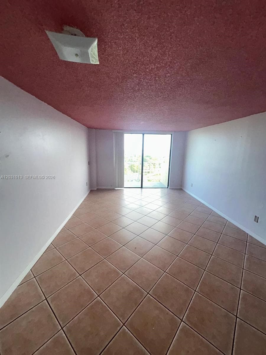 2350 NE 135th St 706 photo 12