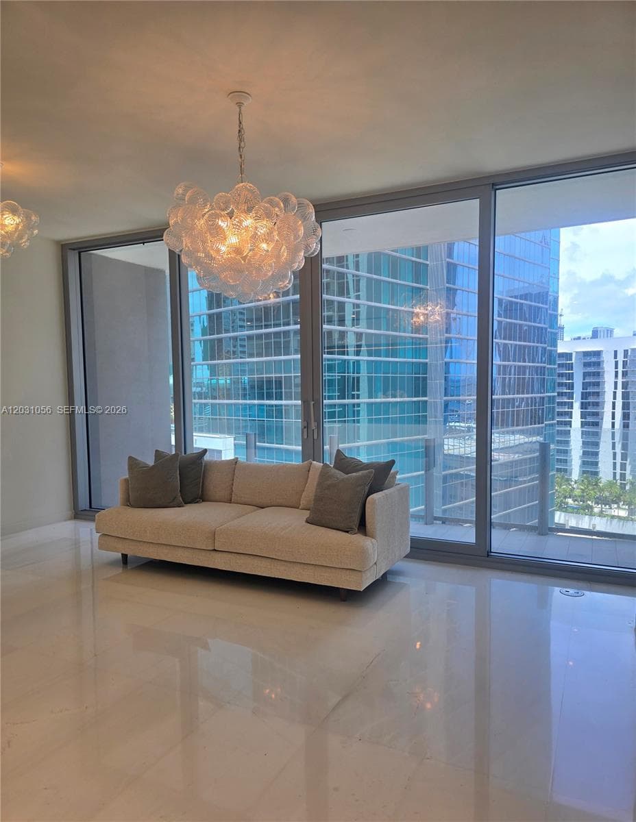 300 Biscayne Blvd Way 2408W photo 2
