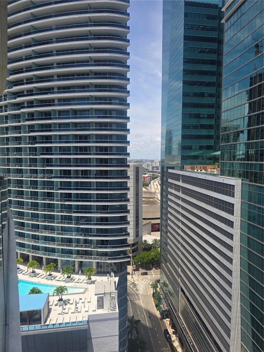 300 Biscayne Blvd Way 2408W photo 10