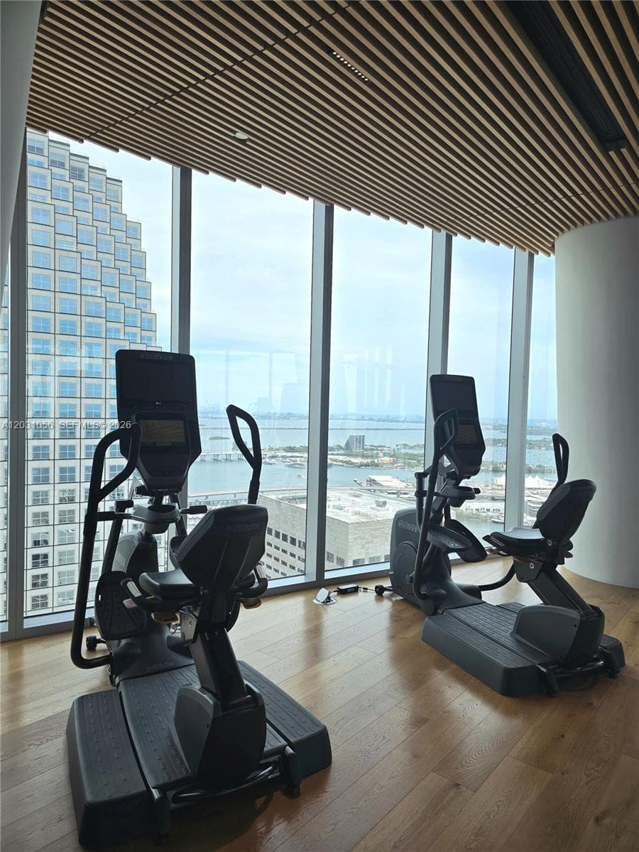 300 Biscayne Blvd Way 2408W photo 14