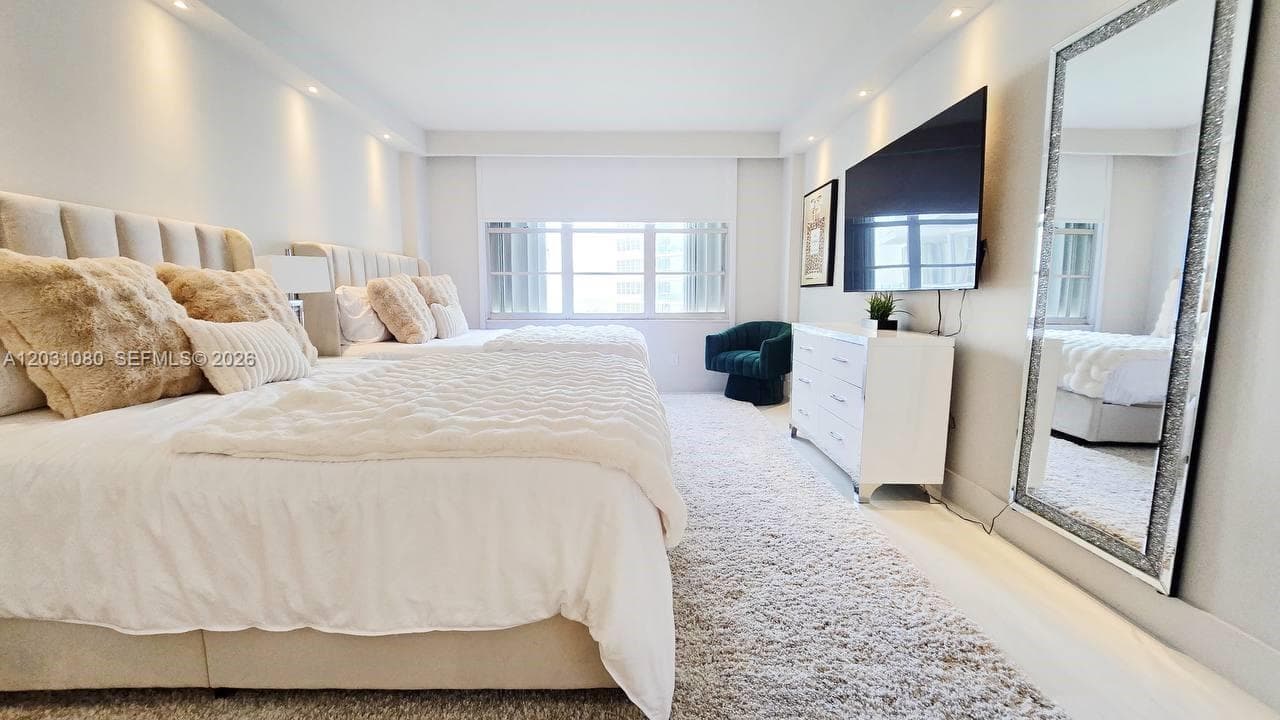 5151 Collins Ave 726 photo 11
