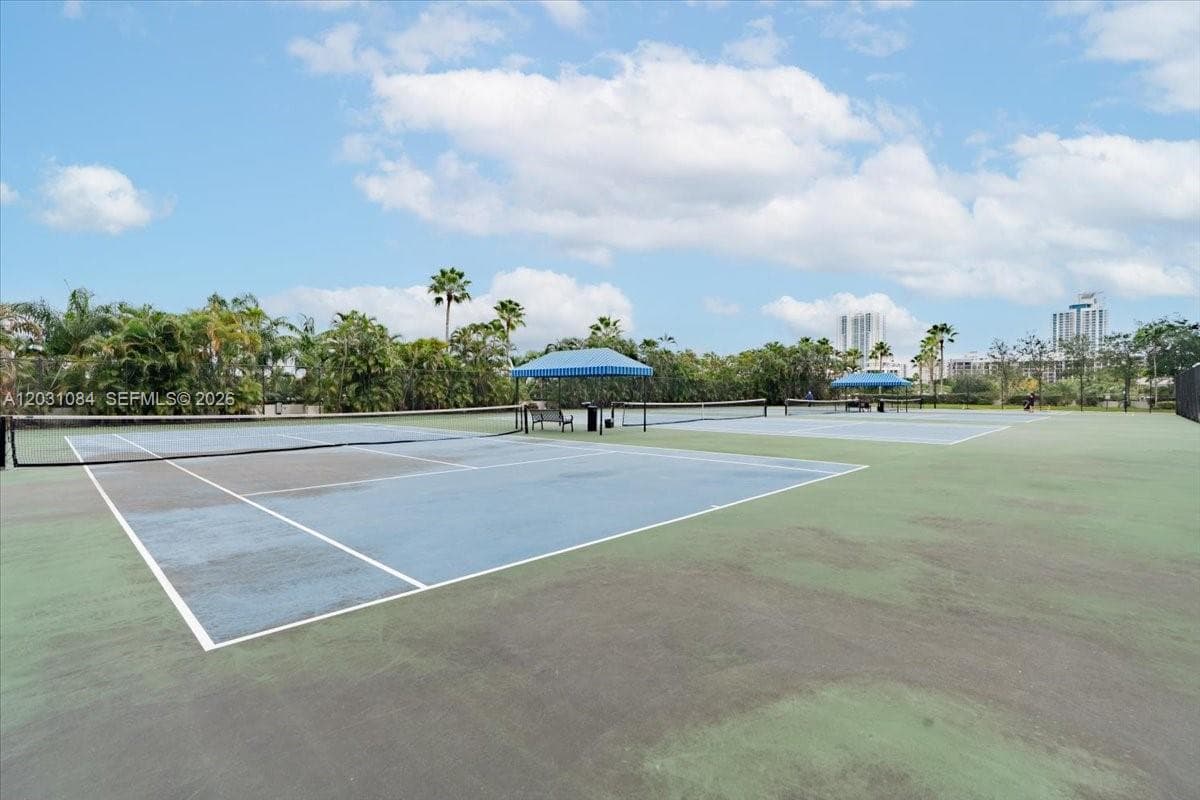 600 Three Islands Blvd 1413 photo 18