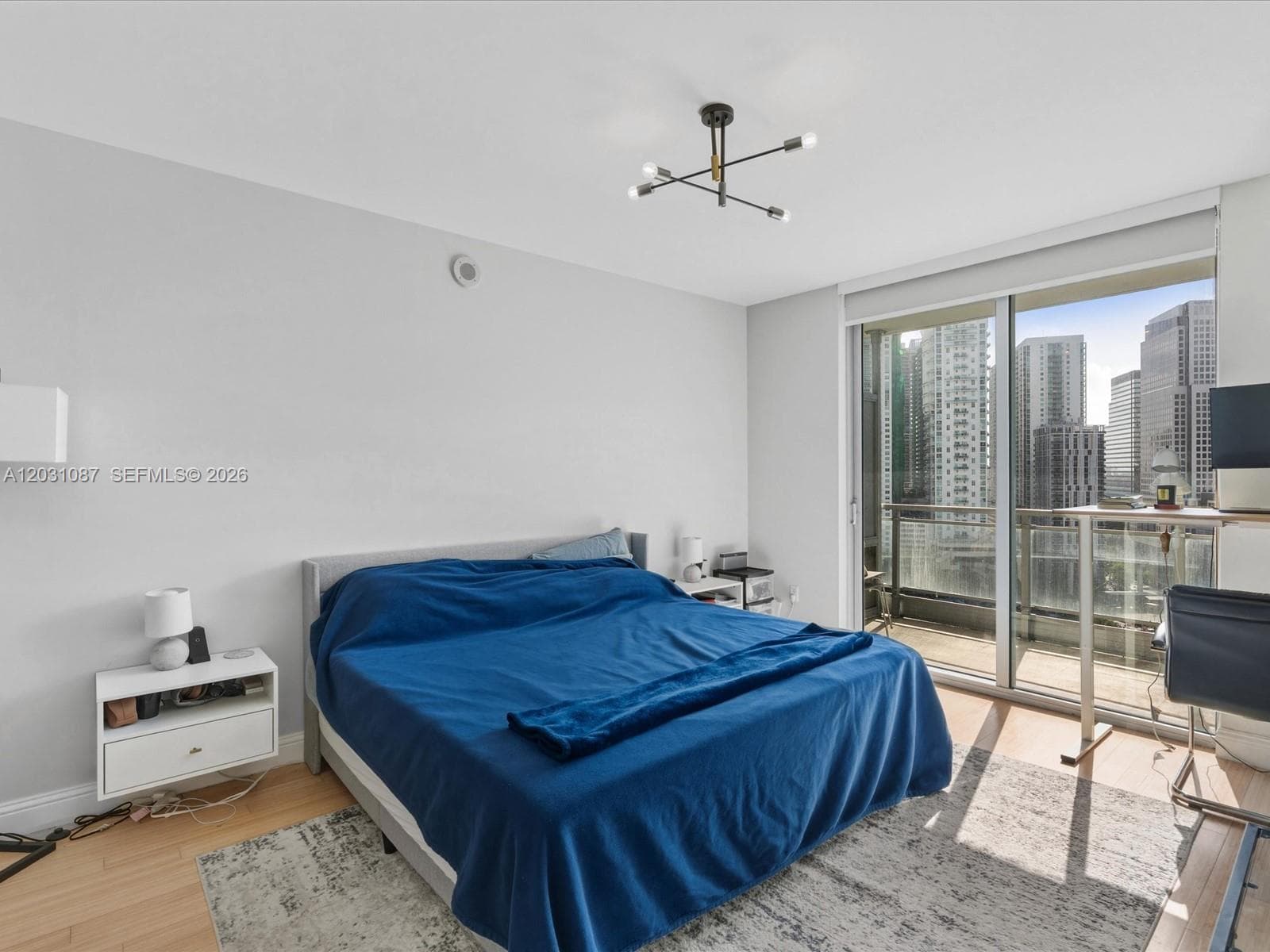 90 SW 3rd St 2015 photo 18