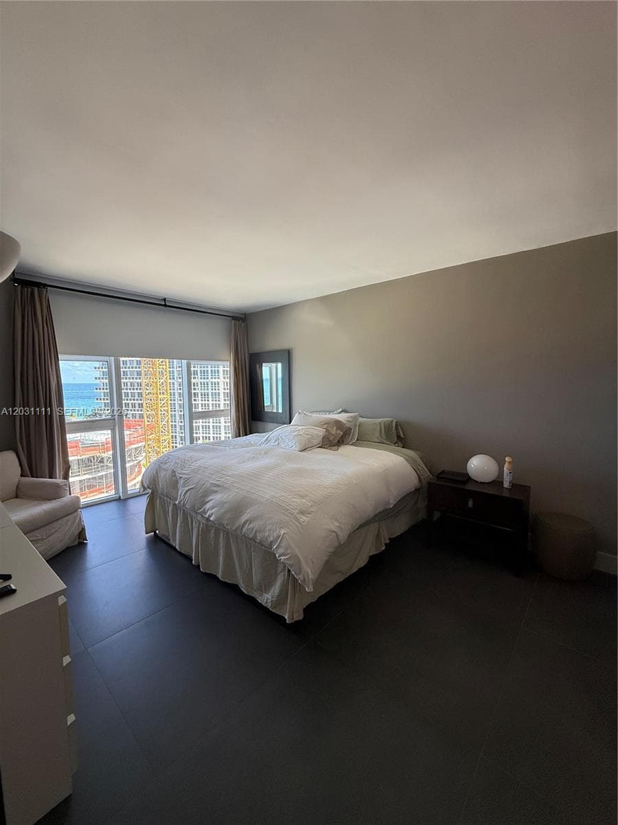 10275 Collins Ave 921 photo 7