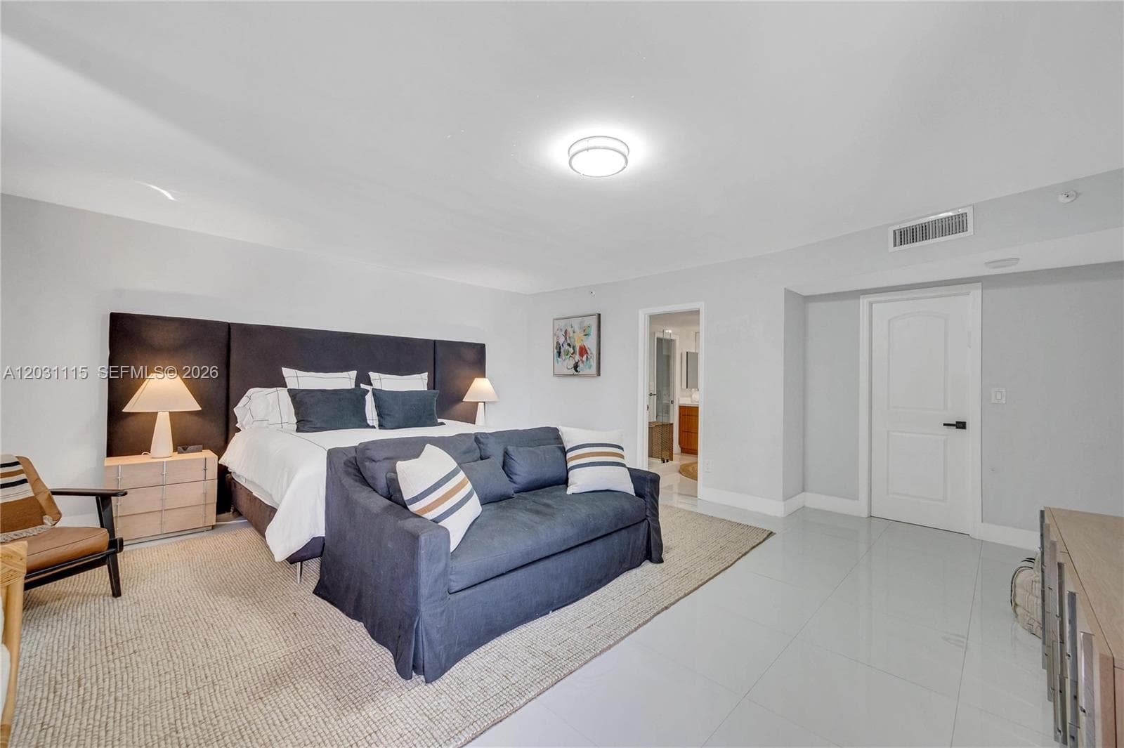 10175 Collins Ave 102 photo 19