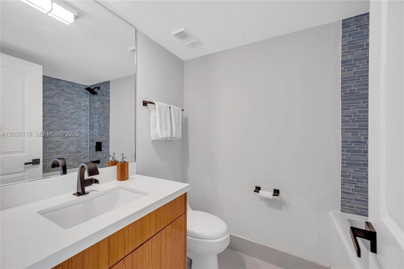 10175 Collins Ave 102 photo 25