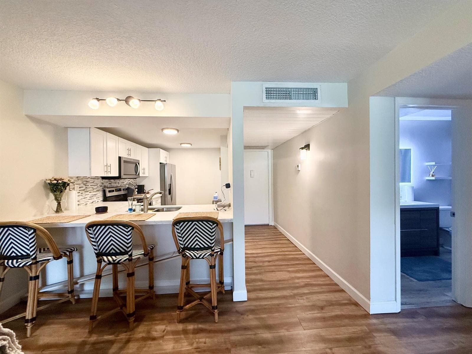 11 Royal Palm Way Ph 303 photo 1